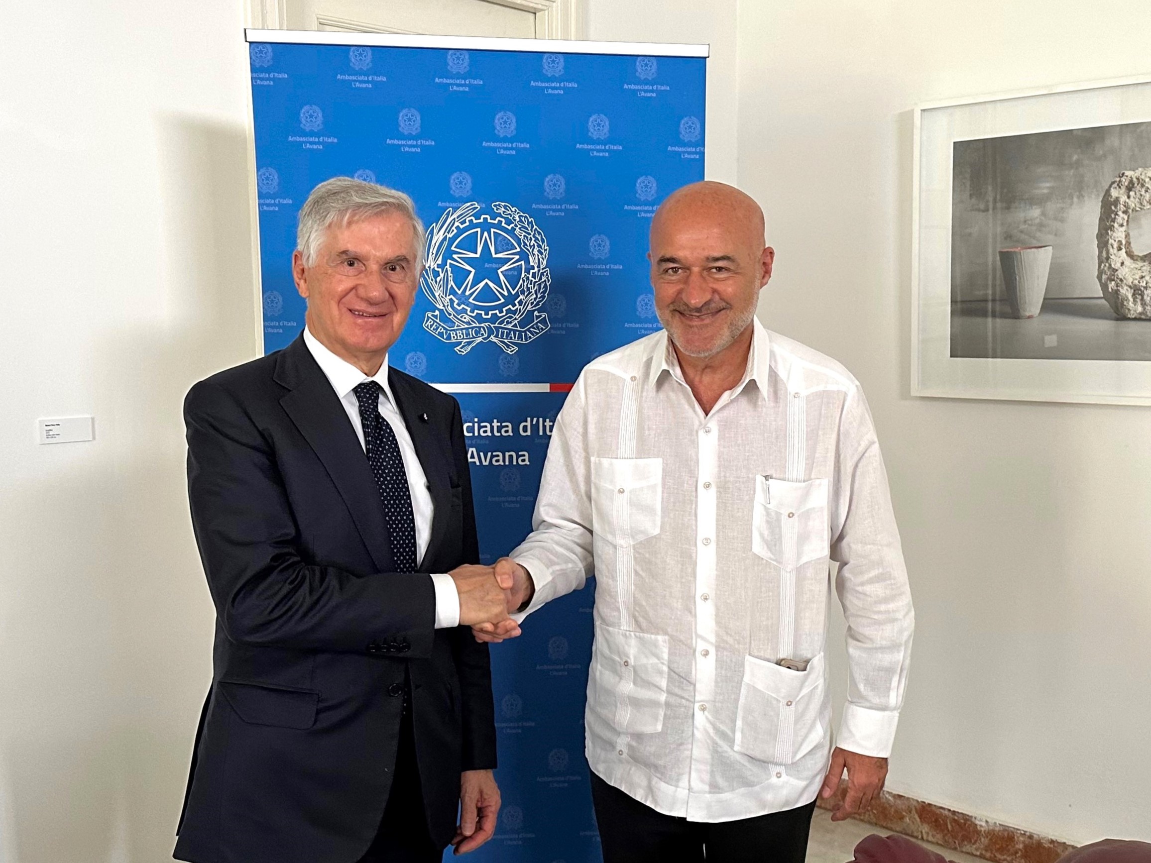 Ambassador extends courtesy visit to Ambassador of the Italian Republic