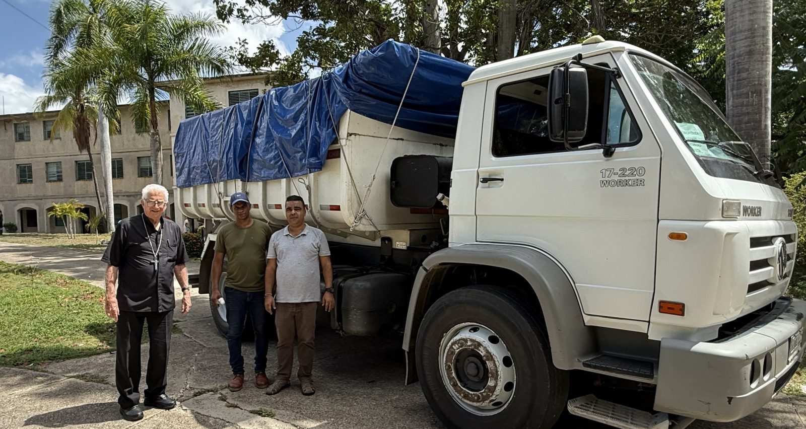 Humanitarian food delivery received in Santiago de Cuba supports the eastern dioceses and Camagüey