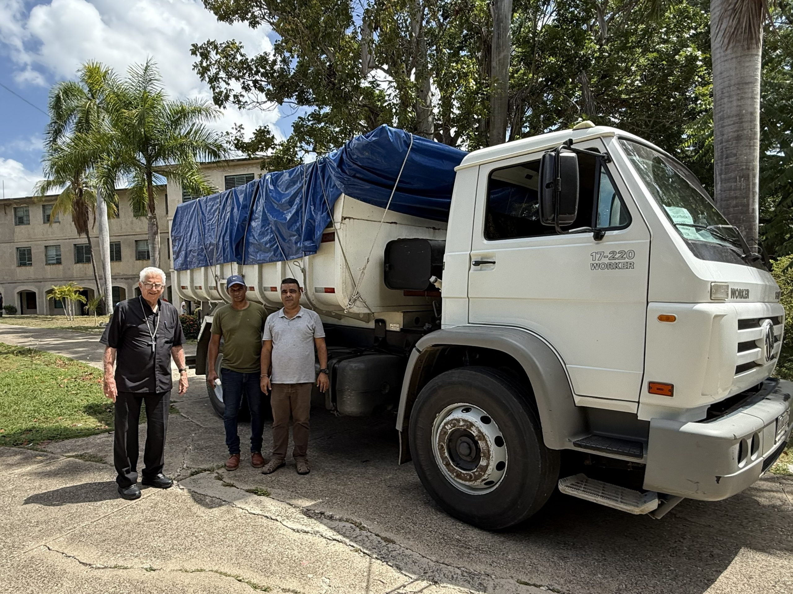 Humanitarian food delivery received in Santiago de Cuba supports the eastern dioceses and Camagüey